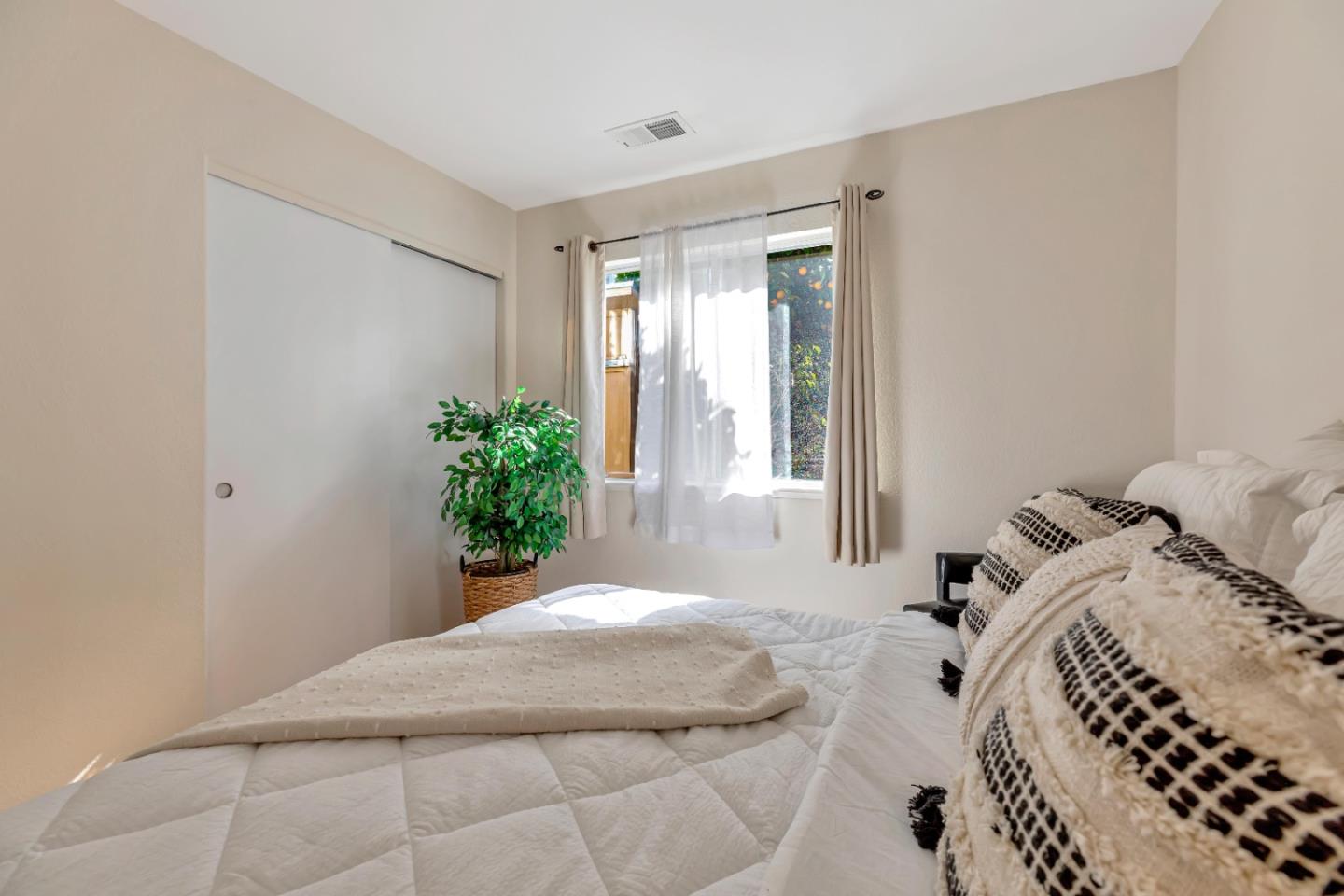 181 San Tropez DR