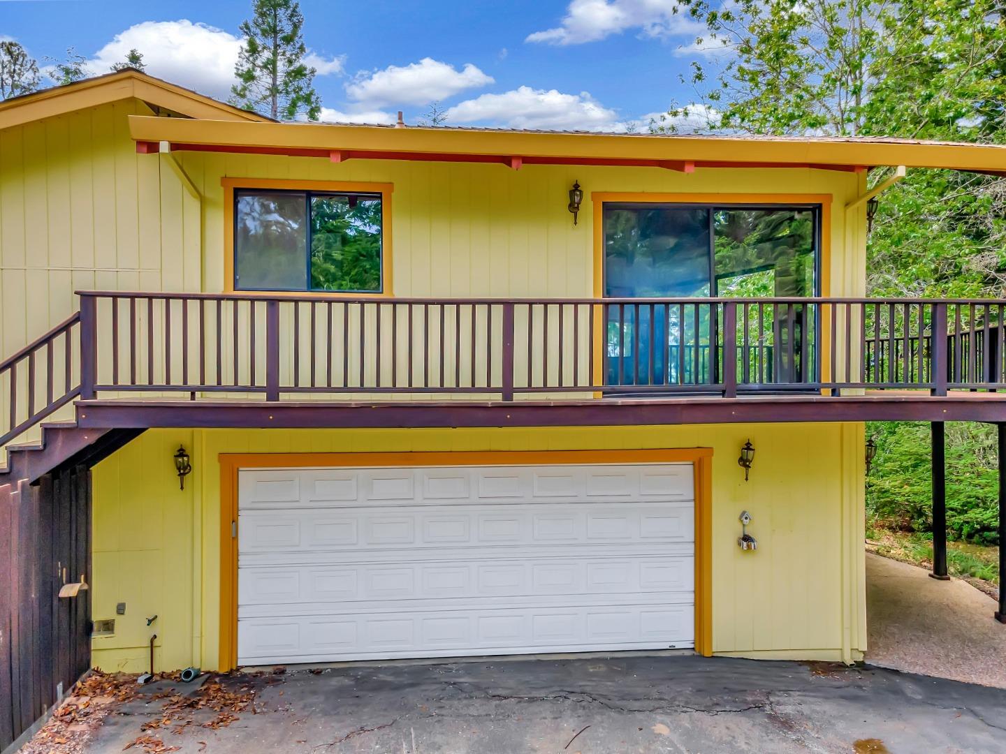 77 Azalea LN