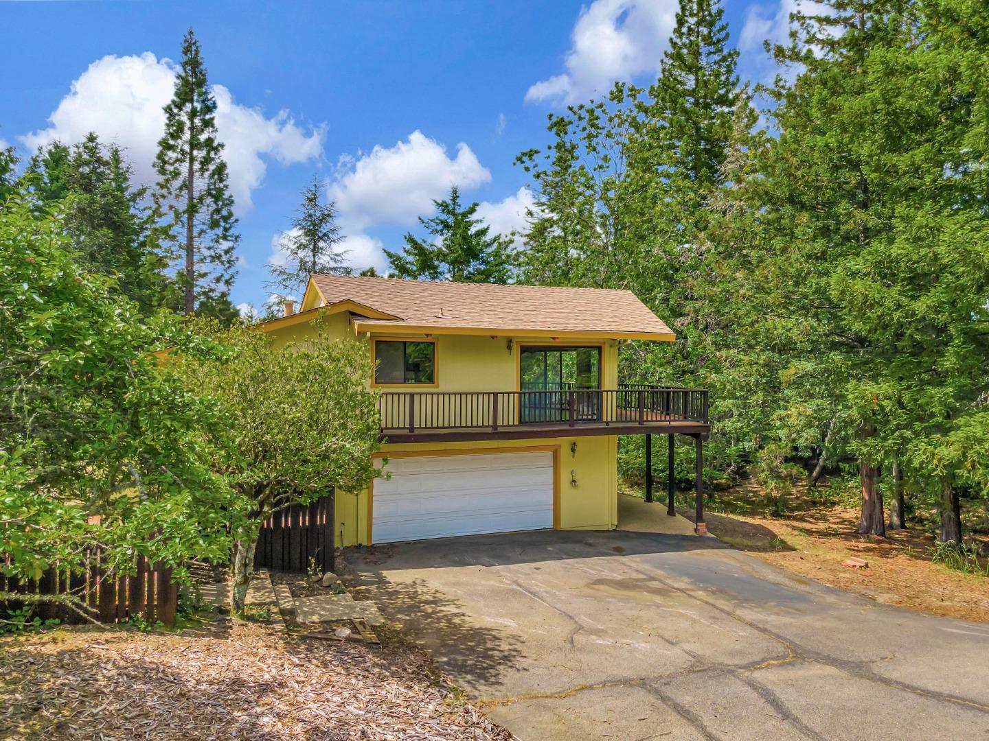 77 Azalea LN