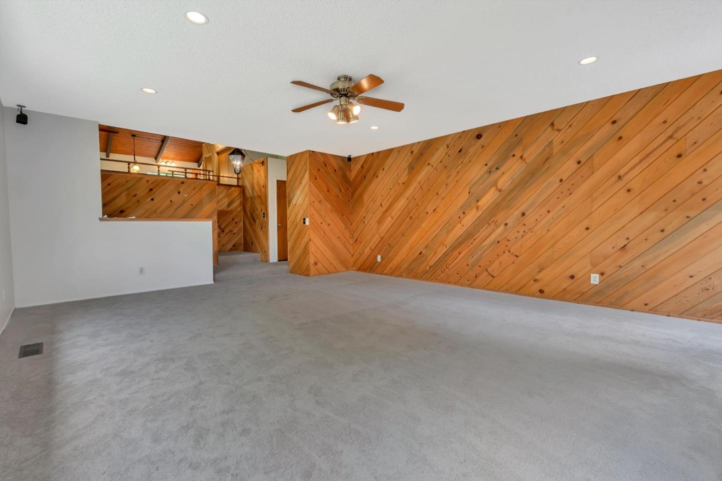 77 Azalea LN