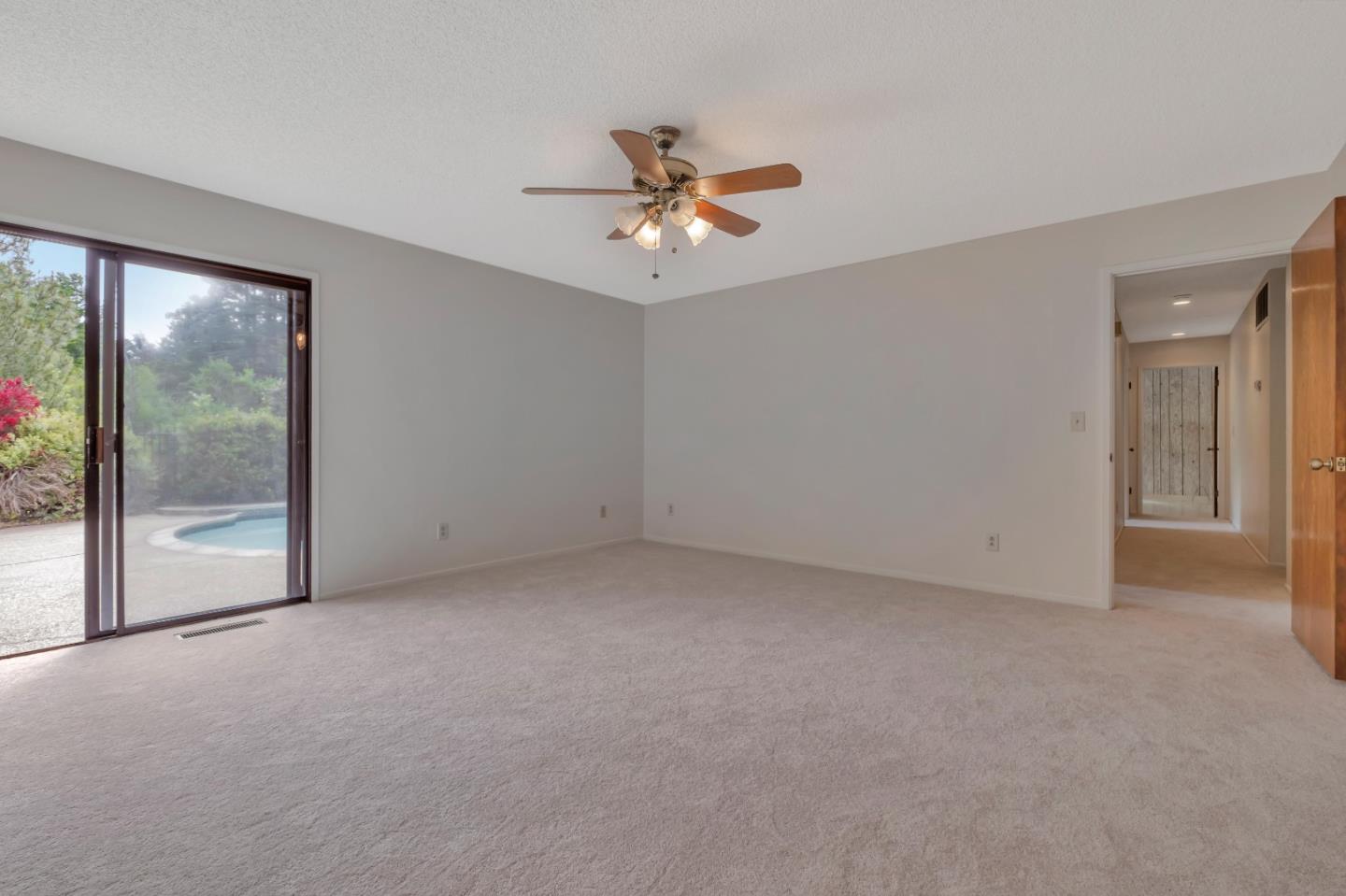 77 Azalea LN