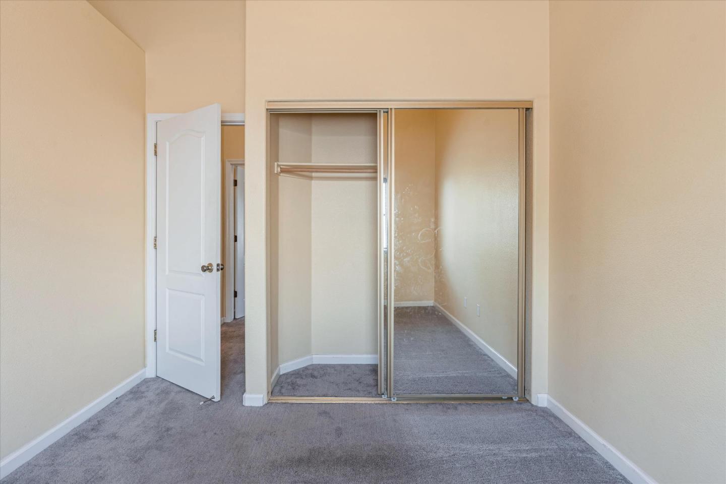 744 Elmwood DR