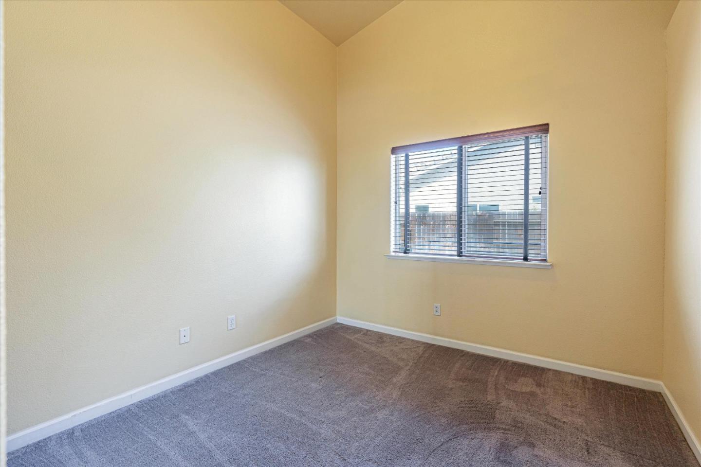 744 Elmwood DR