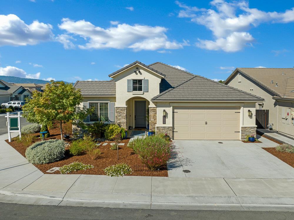 1660 Clover CT