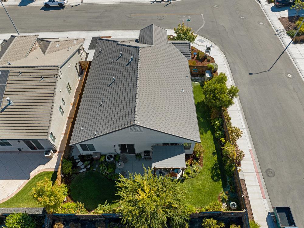 1660 Clover CT
