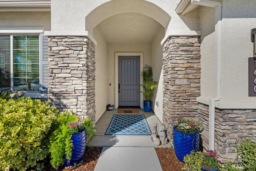 1660 Clover CT