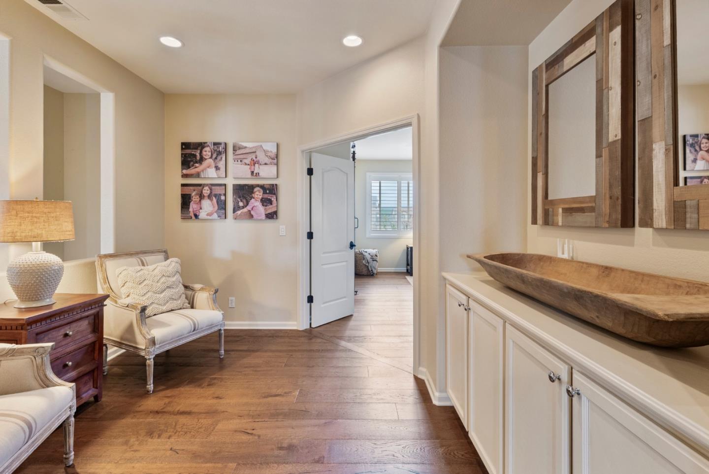 411 Regal DR
