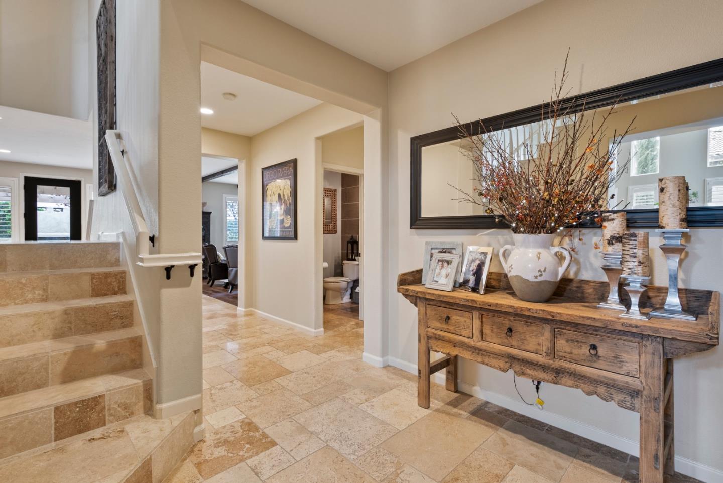 411 Regal DR