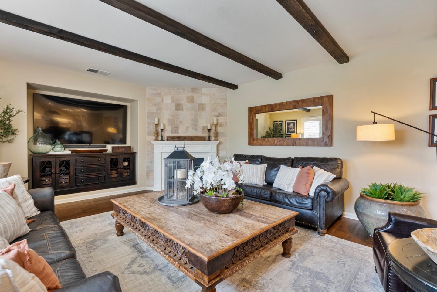 411 Regal DR