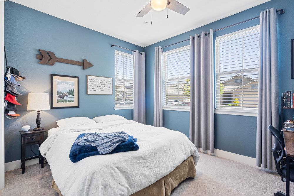 1348 Azalea DR