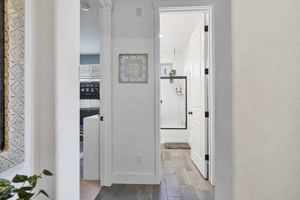 1348 Azalea DR