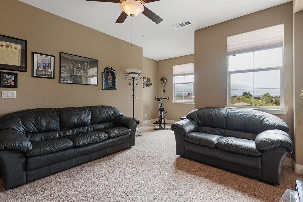 1515 Sunflower DR