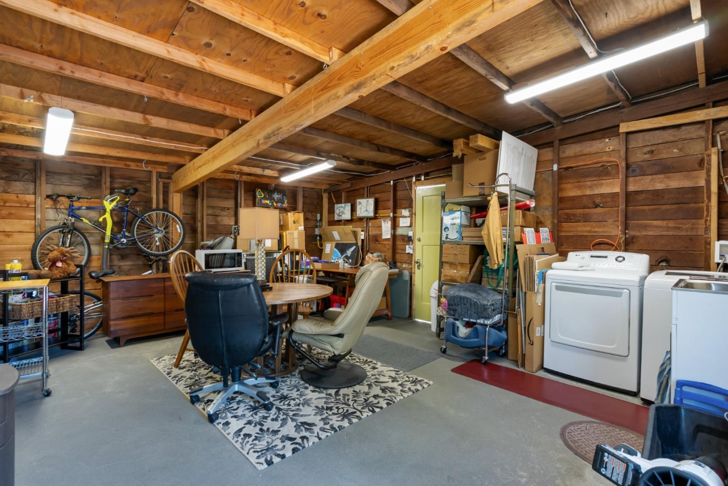 29 Buena Vista Street