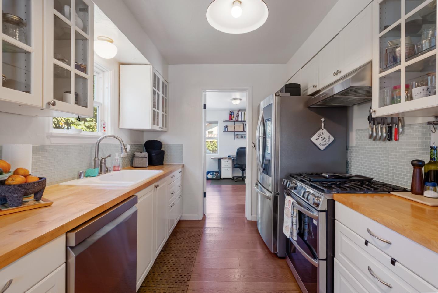 29 Buena Vista Street