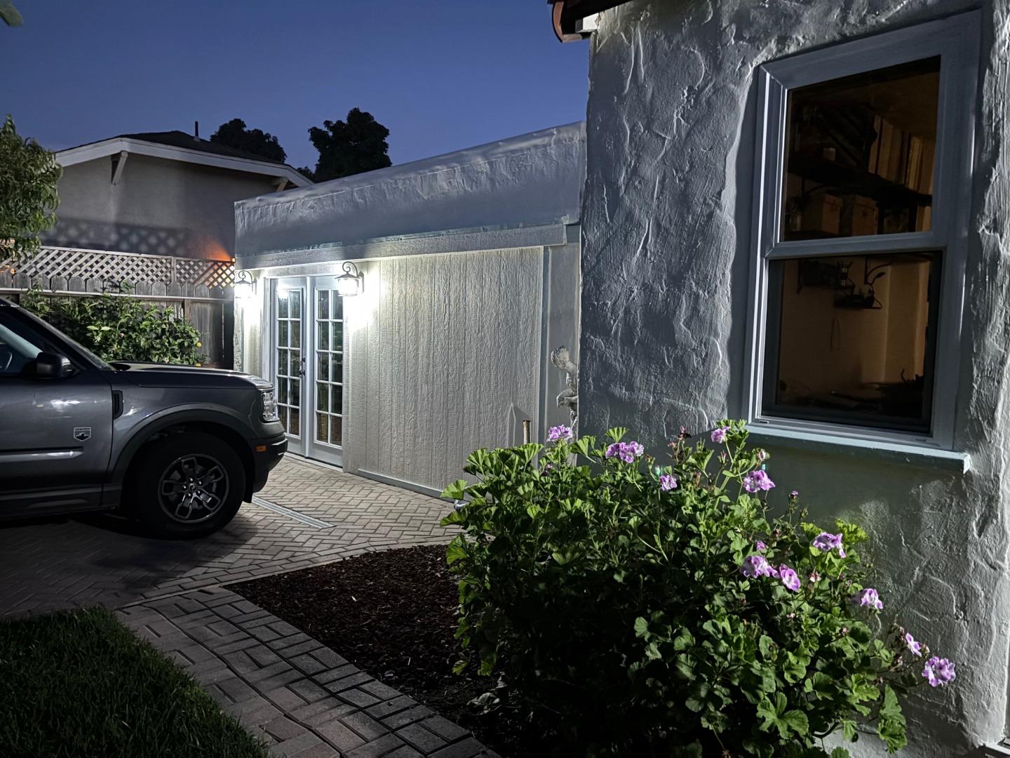 29 Buena Vista Street