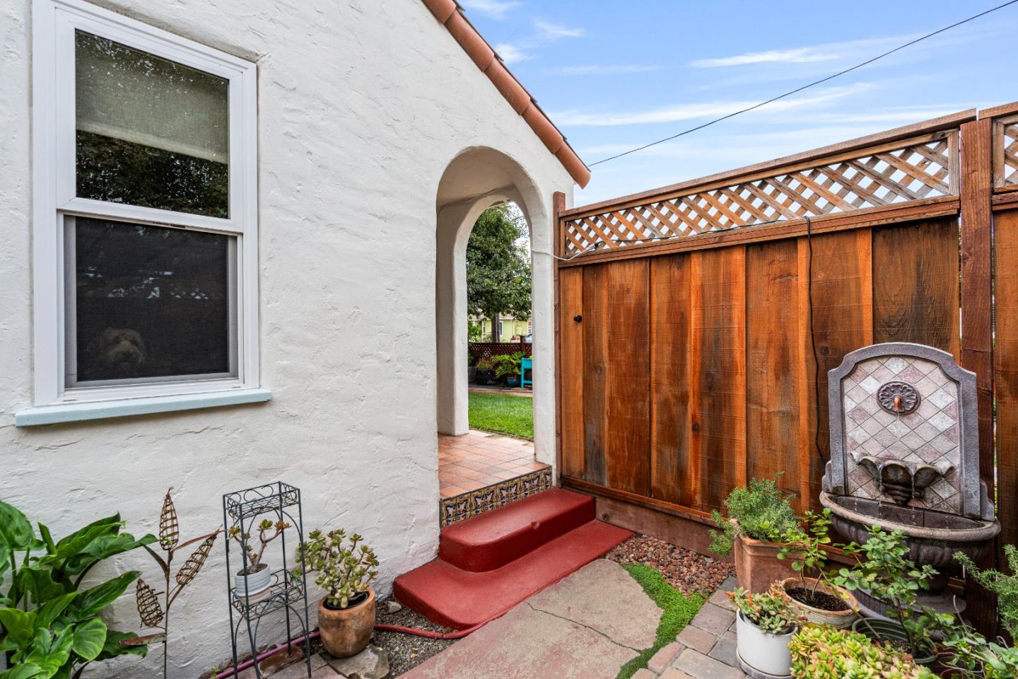 29 Buena Vista Street