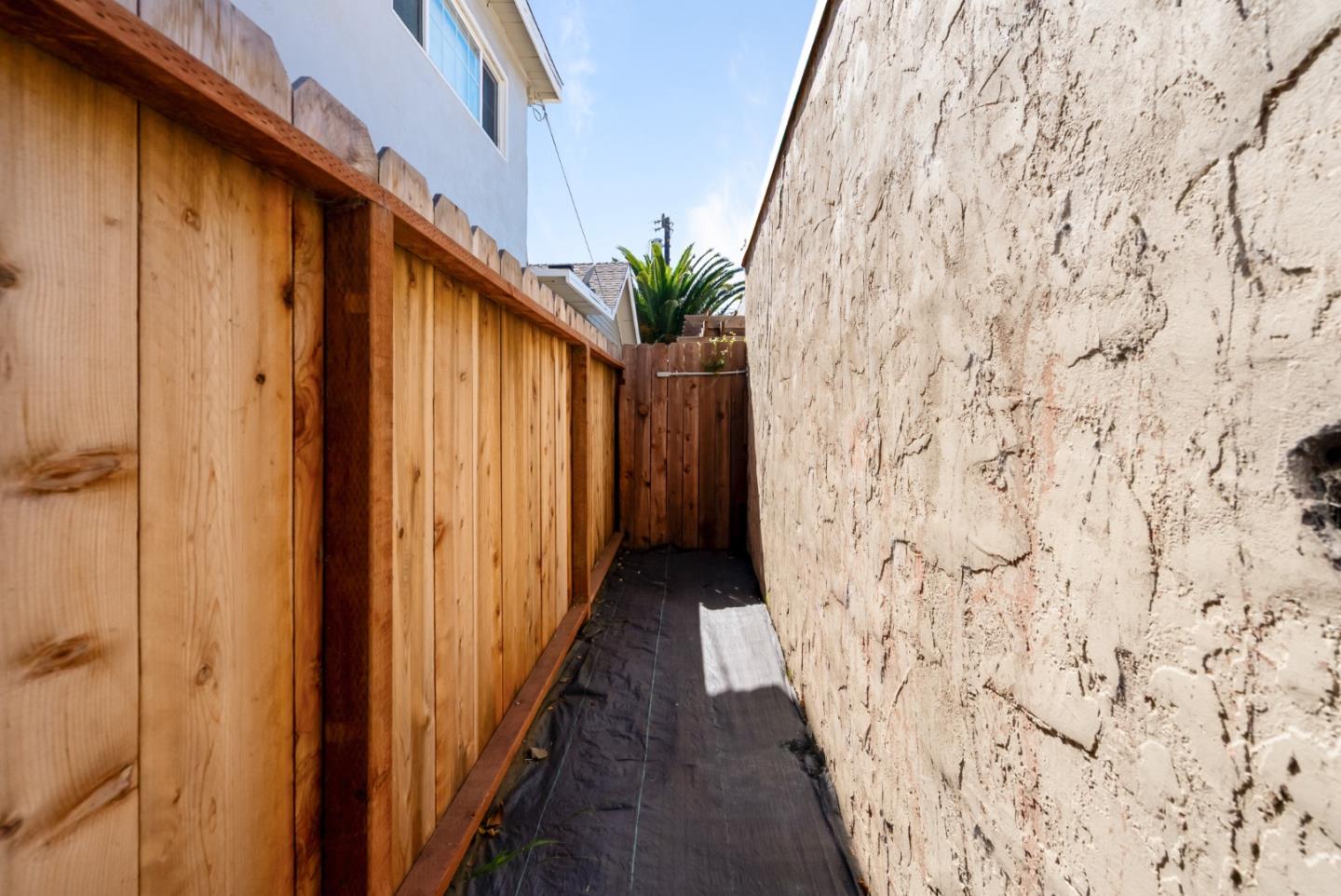 29 Buena Vista Street