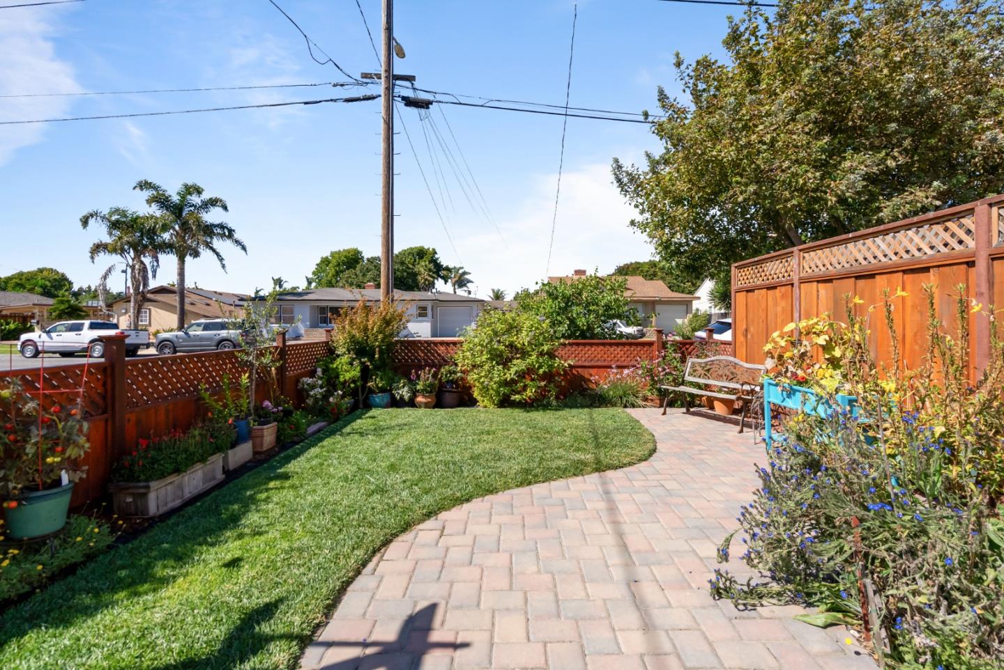 29 Buena Vista Street