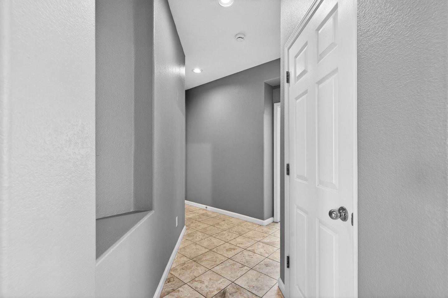 866 Covey Court