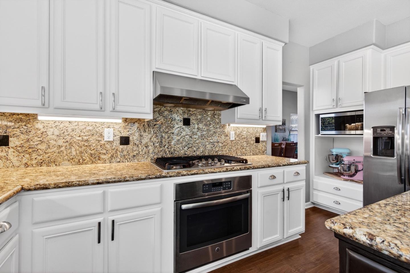 866 Covey Court