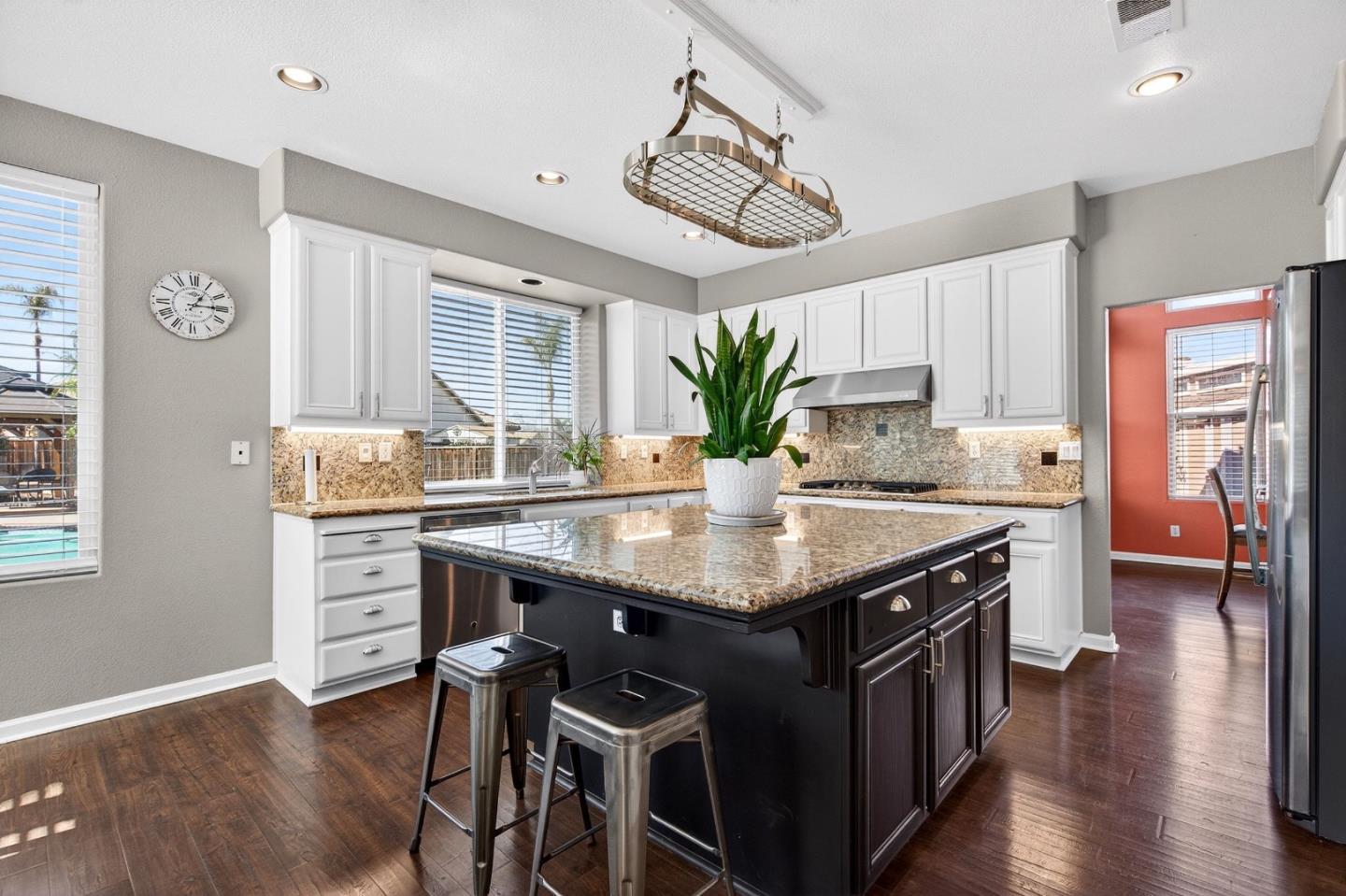 866 Covey Court