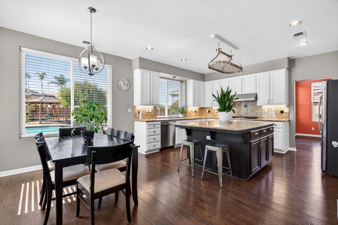 866 Covey Court