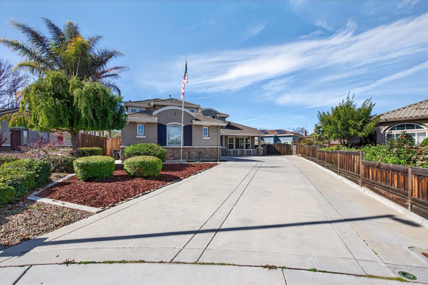 866 Covey Court