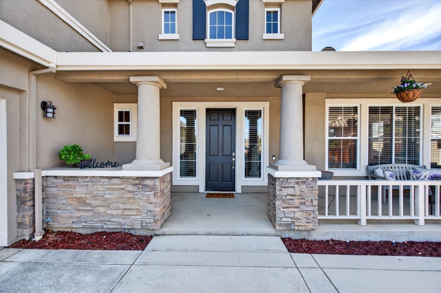 866 Covey Court