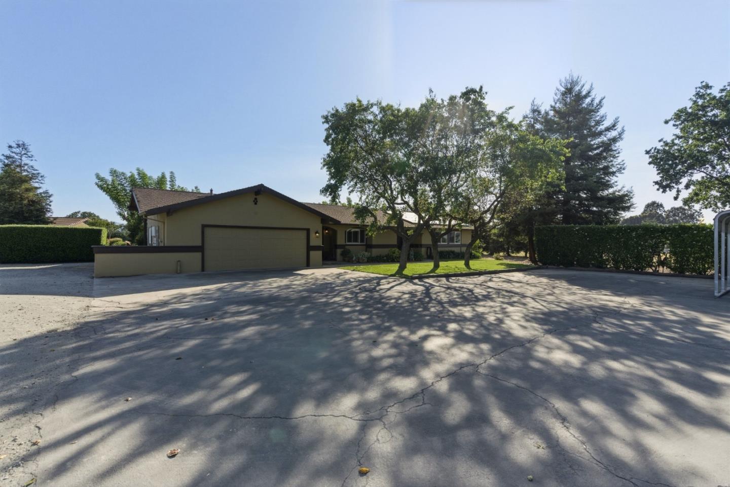 3390 Fallon Road