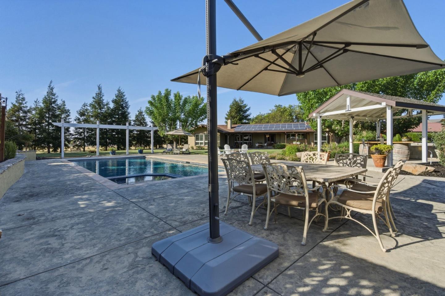 3390 Fallon Road