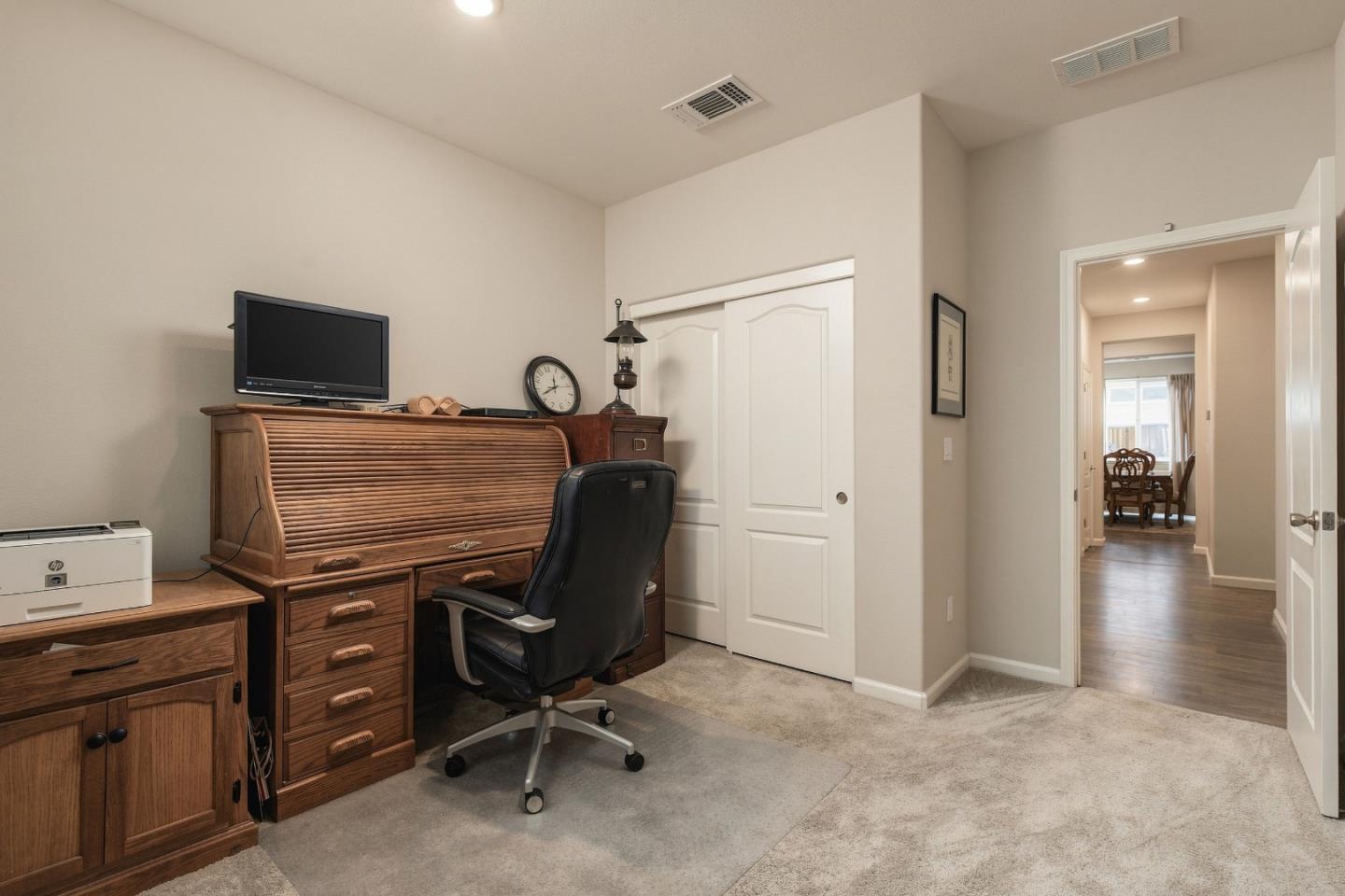 1225 Steinbeck DR