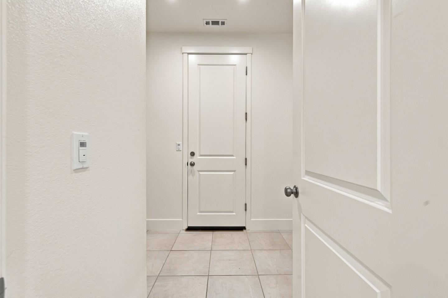 1261 Azalea DR