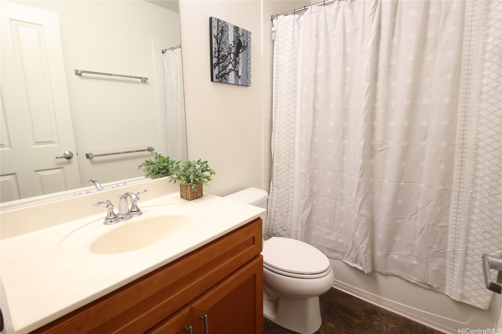 91-1211 Kamaaha Avenue 203