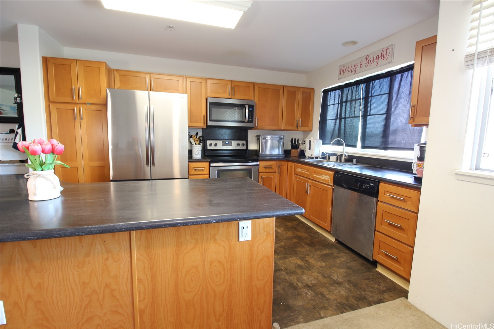 91-1211 Kamaaha Avenue 203