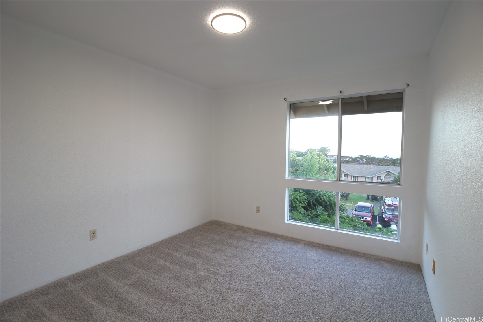 92-1179 Palahia Street J202