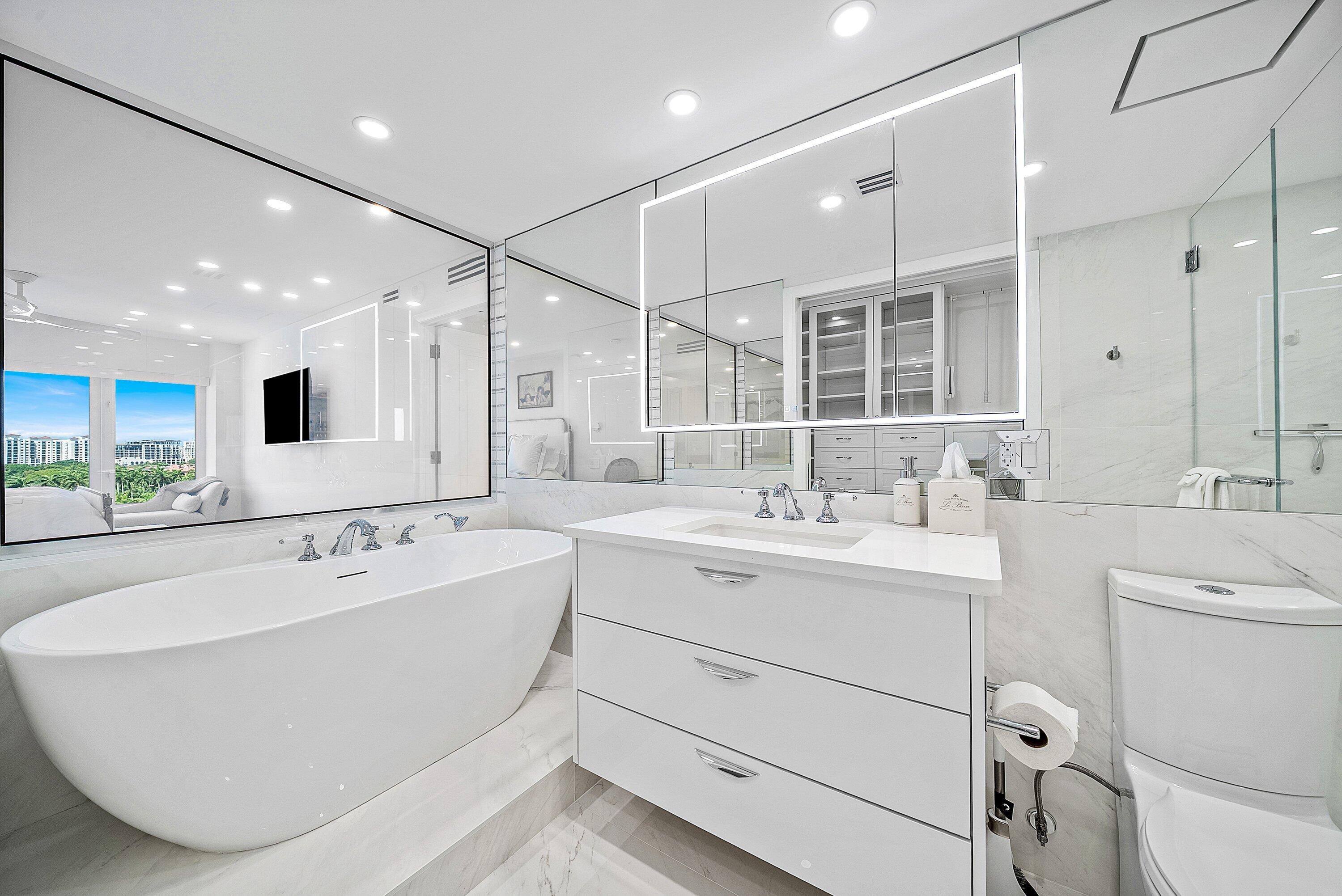 701 E Camino Real 10j