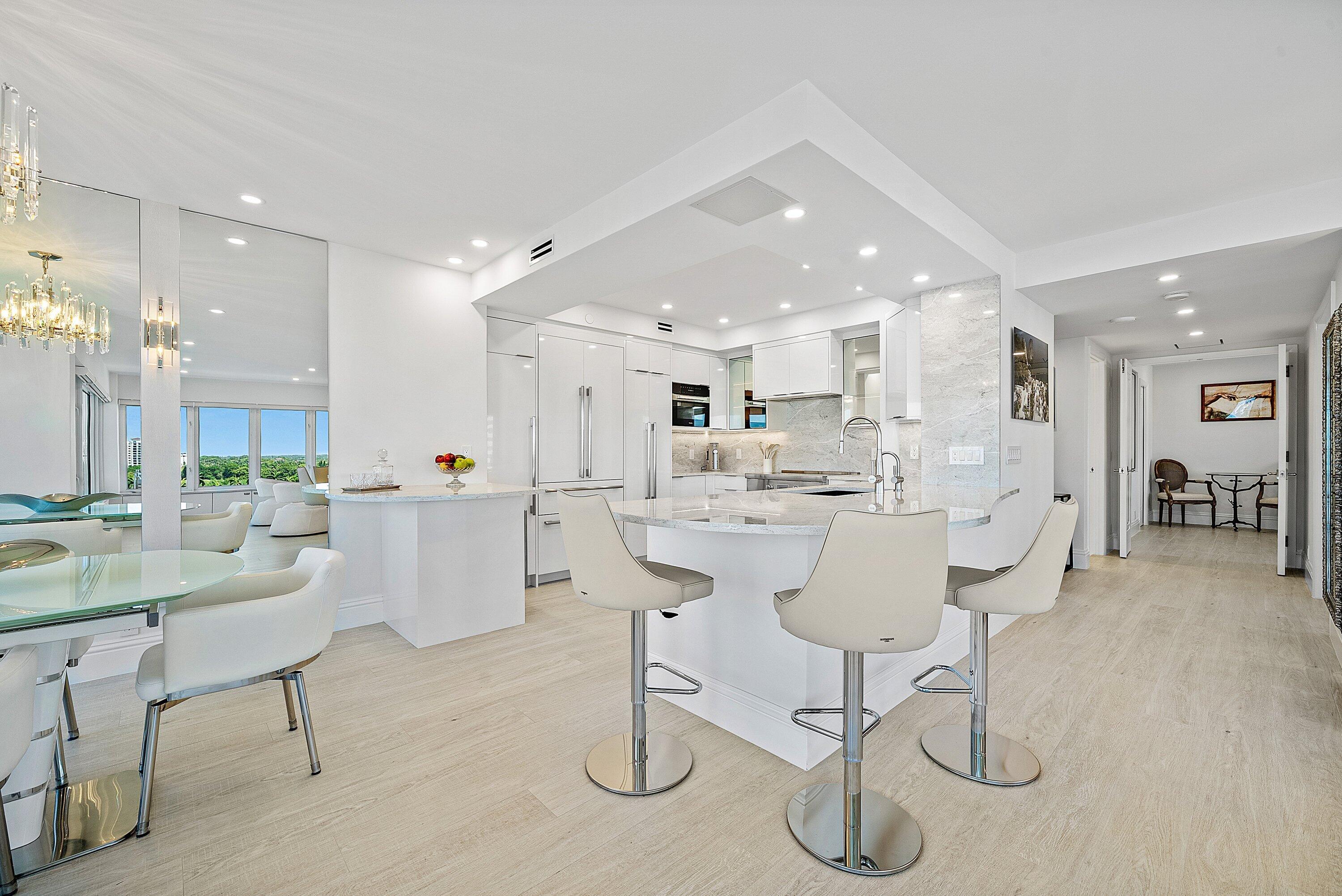 701 E Camino Real 10j