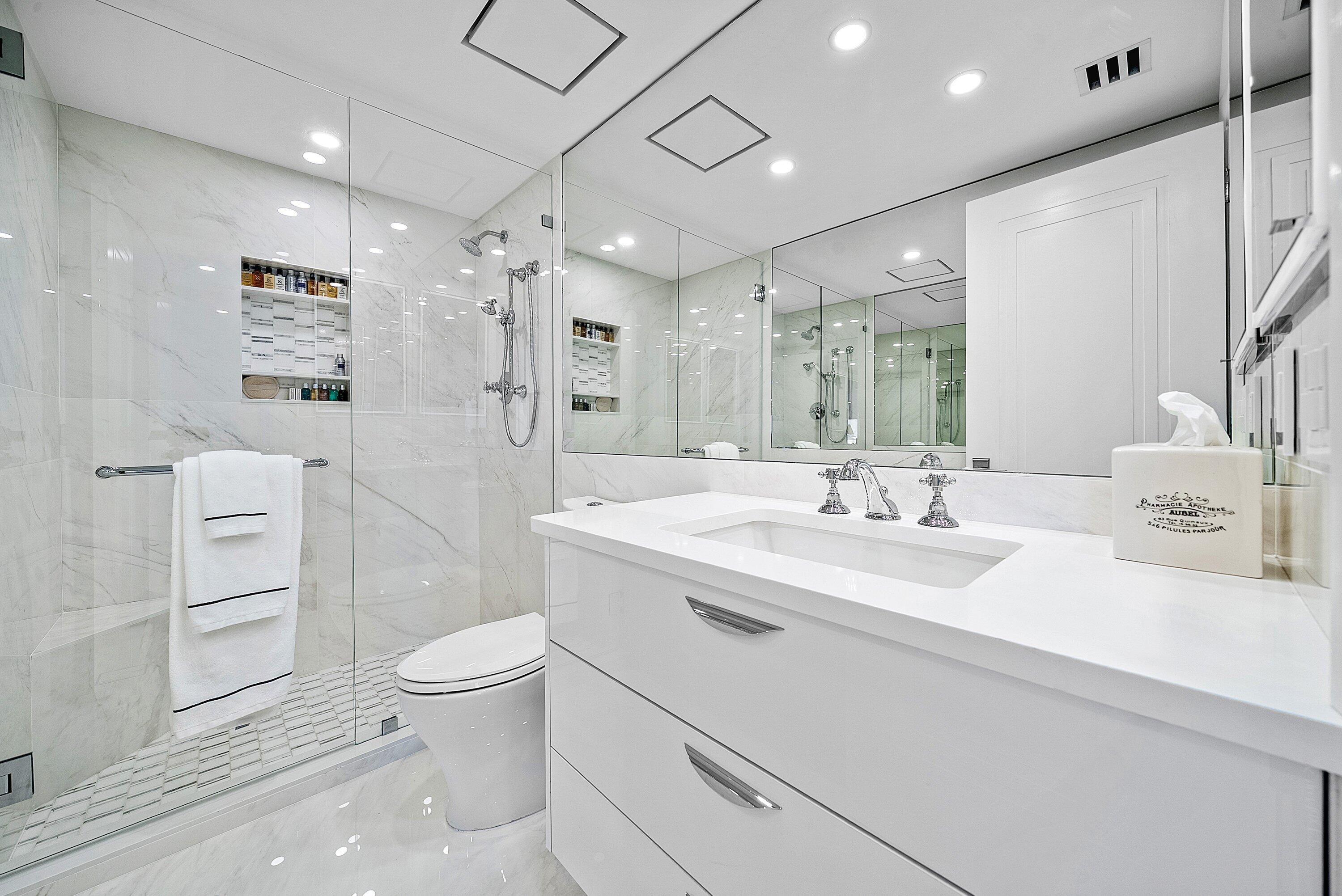 701 E Camino Real 10j