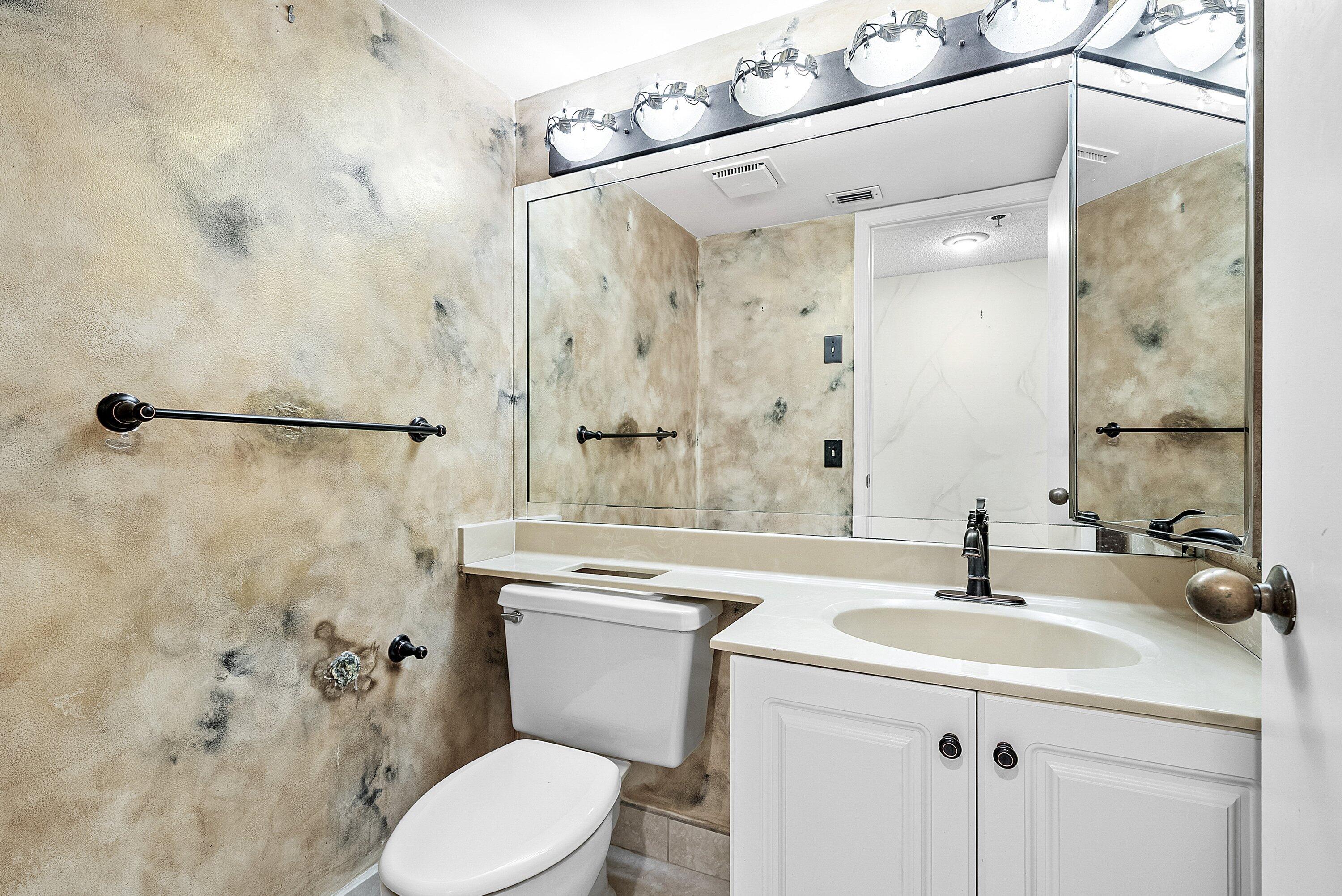 1401 S Ocean Boulevard 1050