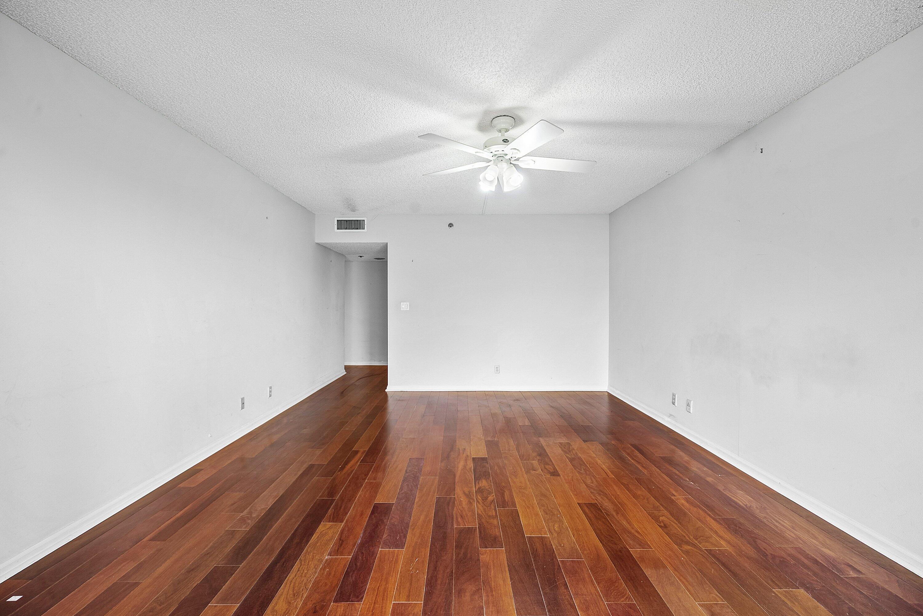 1401 S Ocean Boulevard 1050