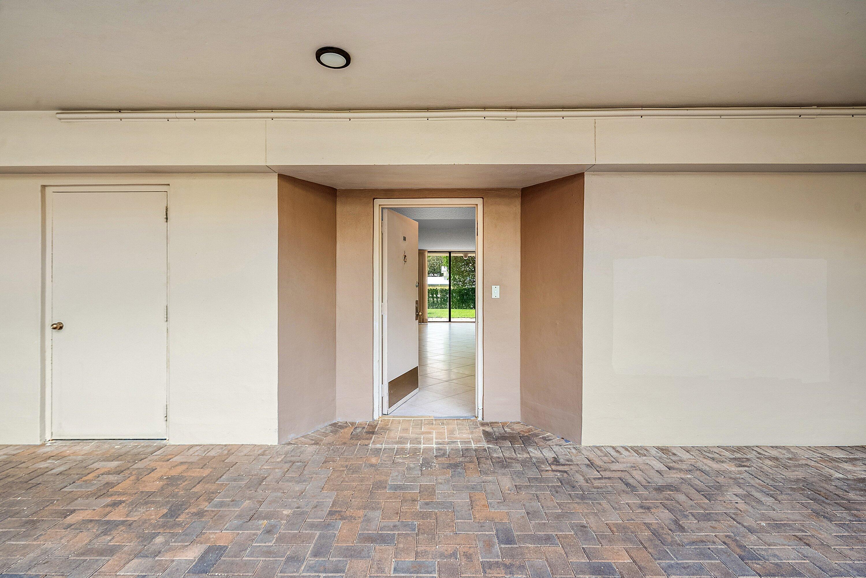 1401 S Ocean Boulevard 1050