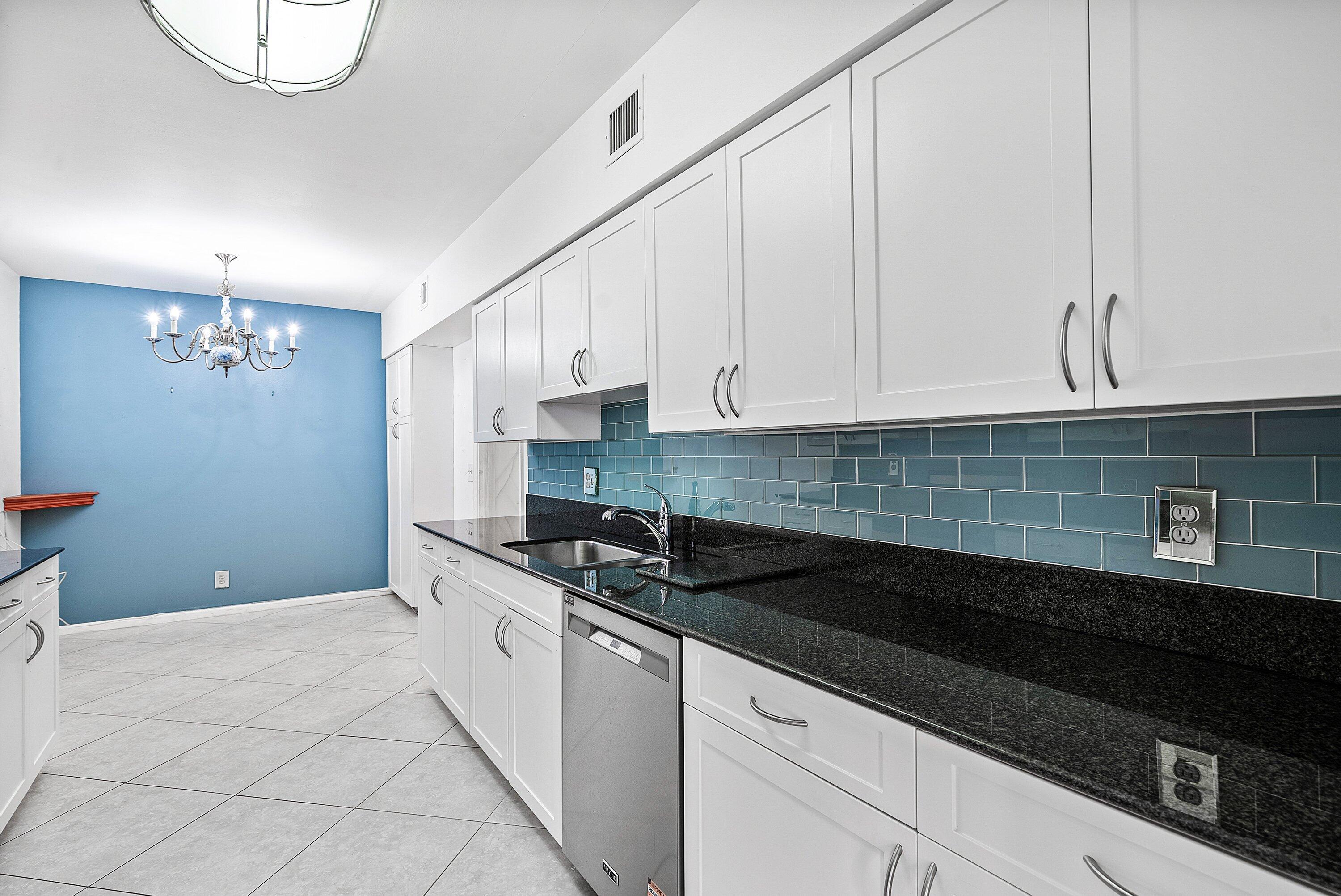 1401 S Ocean Boulevard 1050