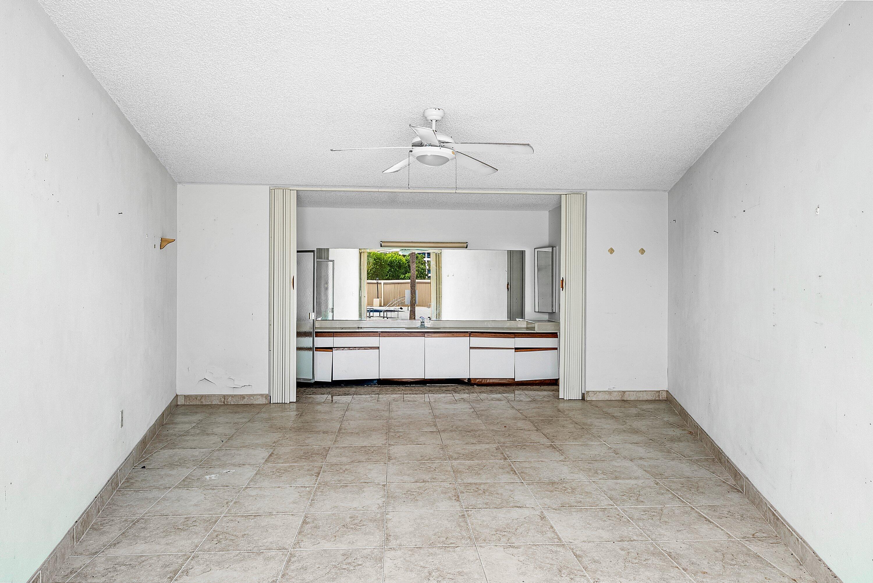 1401 S Ocean Boulevard 1050