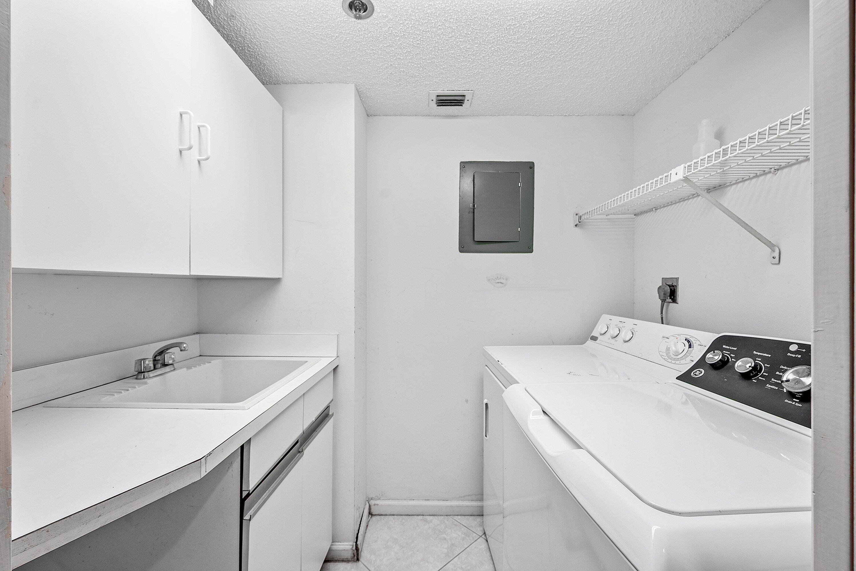 1401 S Ocean Boulevard 1050