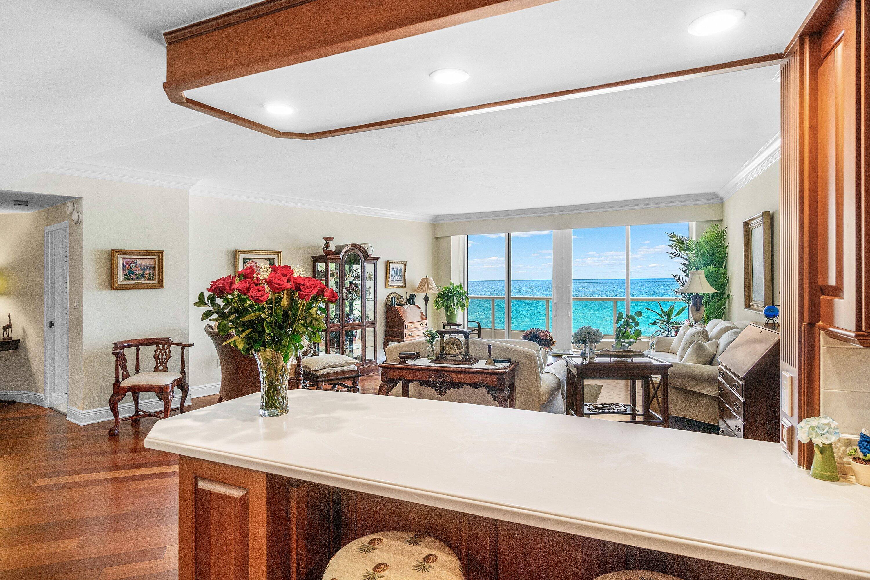 700 S Ocean Boulevard 804