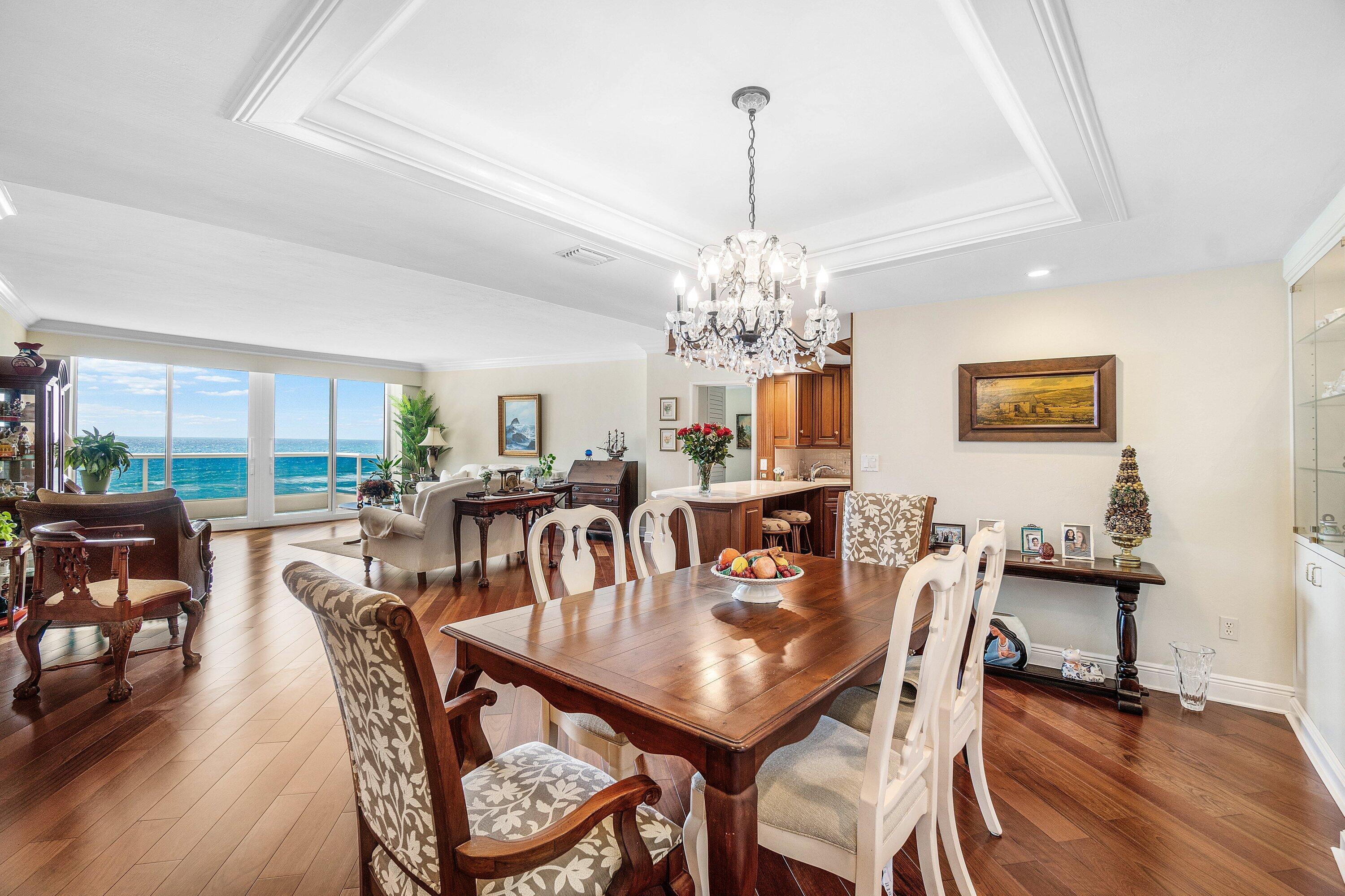 700 S Ocean Boulevard 804