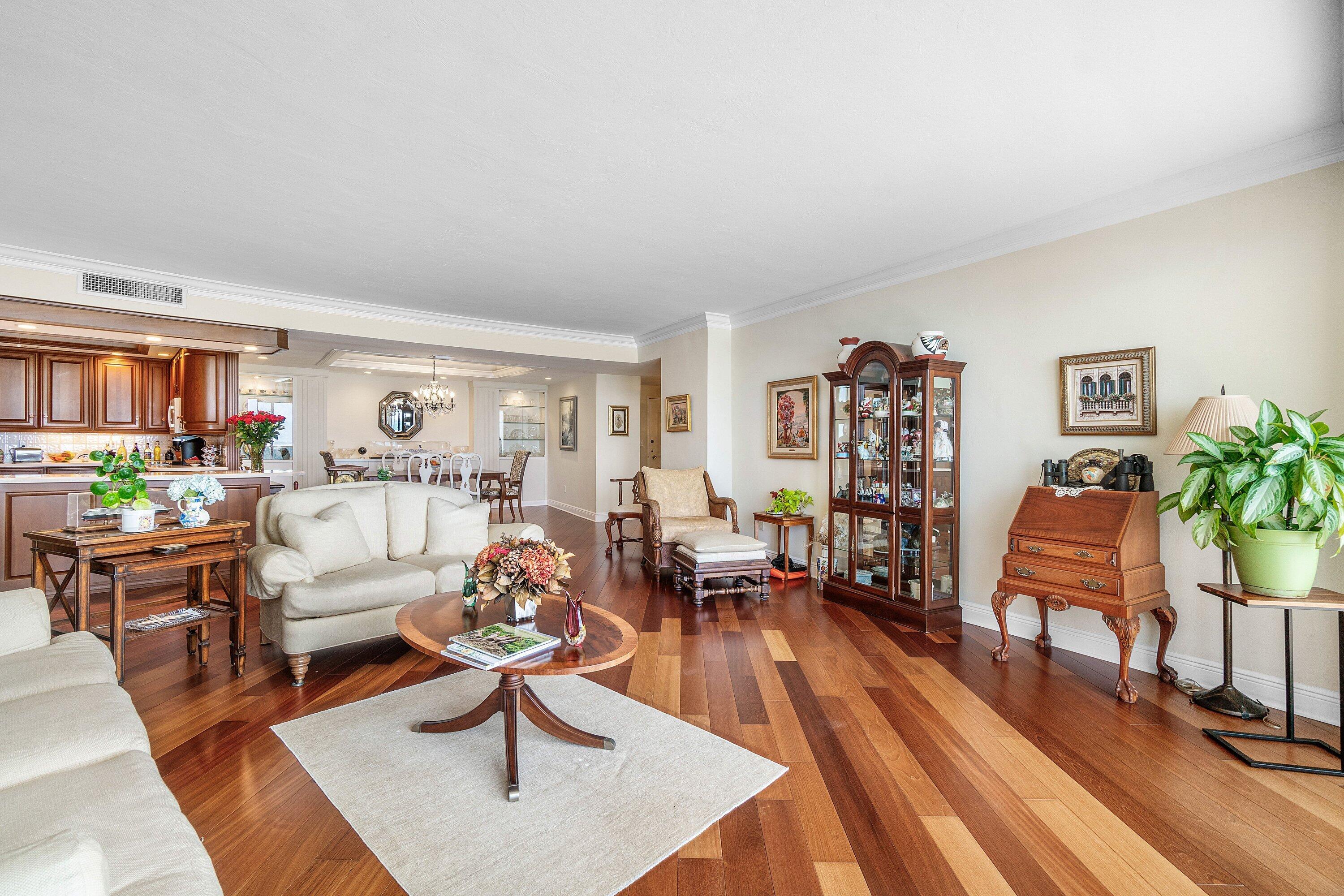 700 S Ocean Boulevard 804