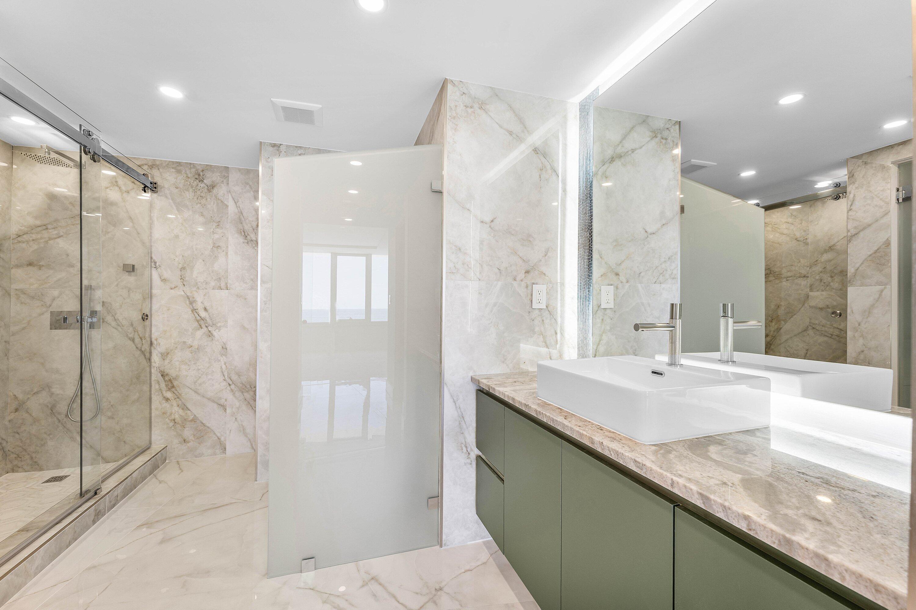 700 S Ocean Boulevard 504