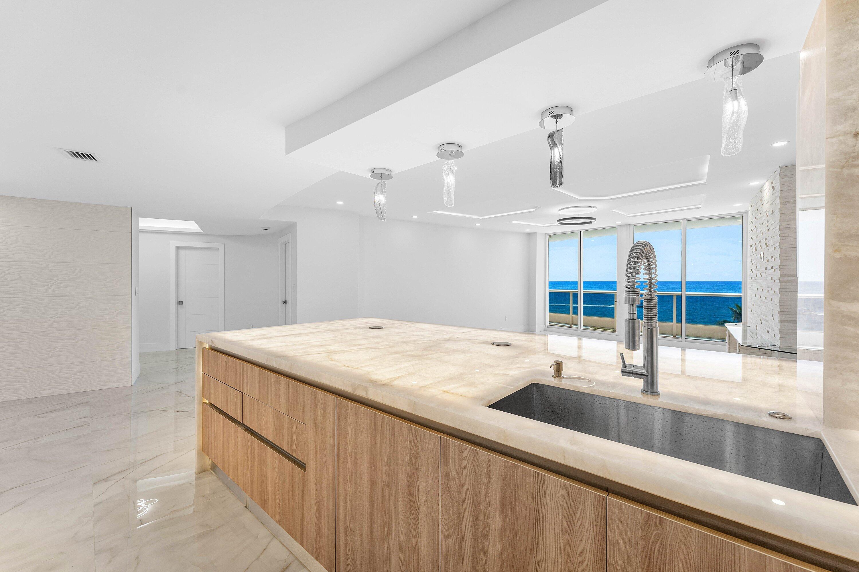 700 S Ocean Boulevard 504