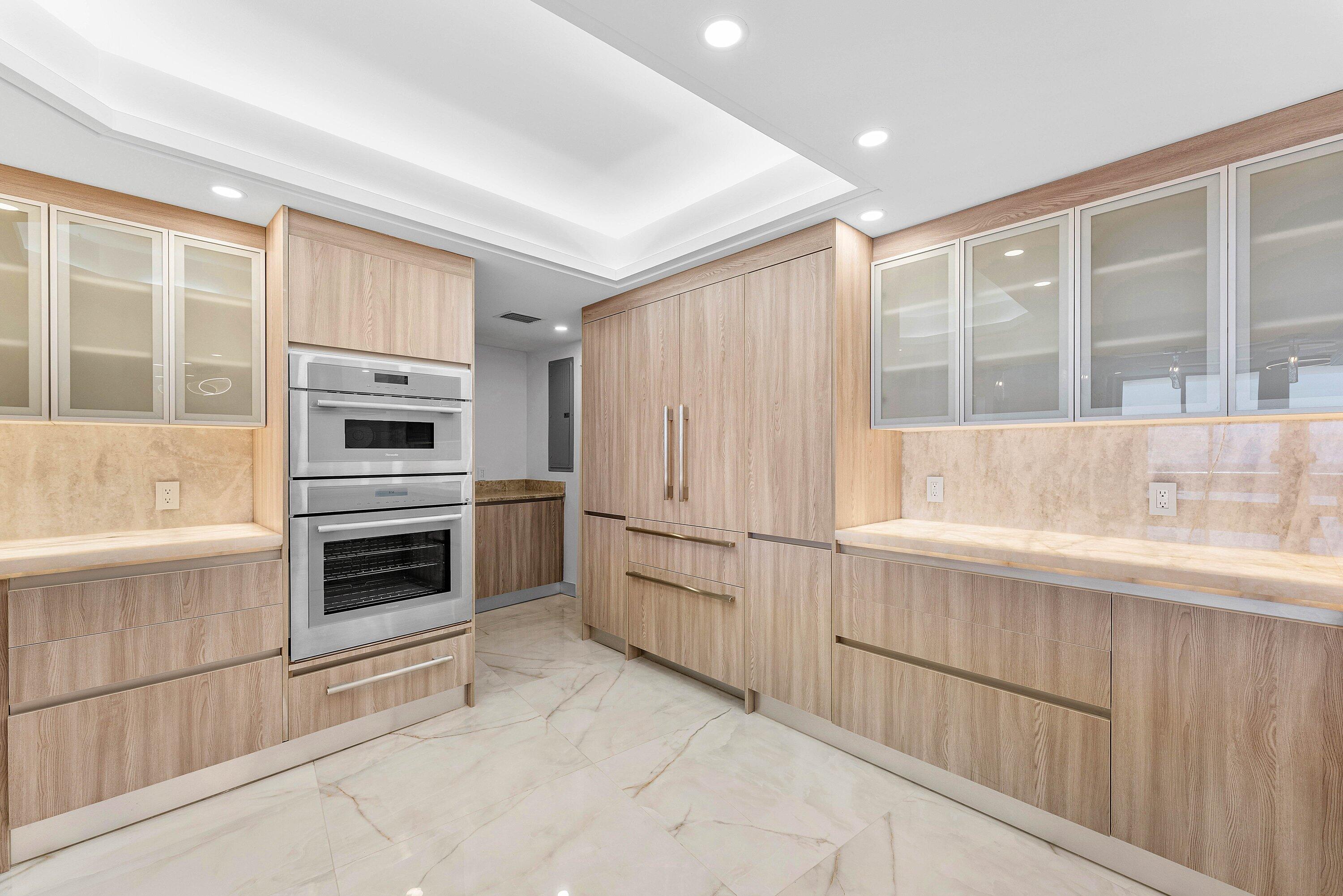 700 S Ocean Boulevard 504